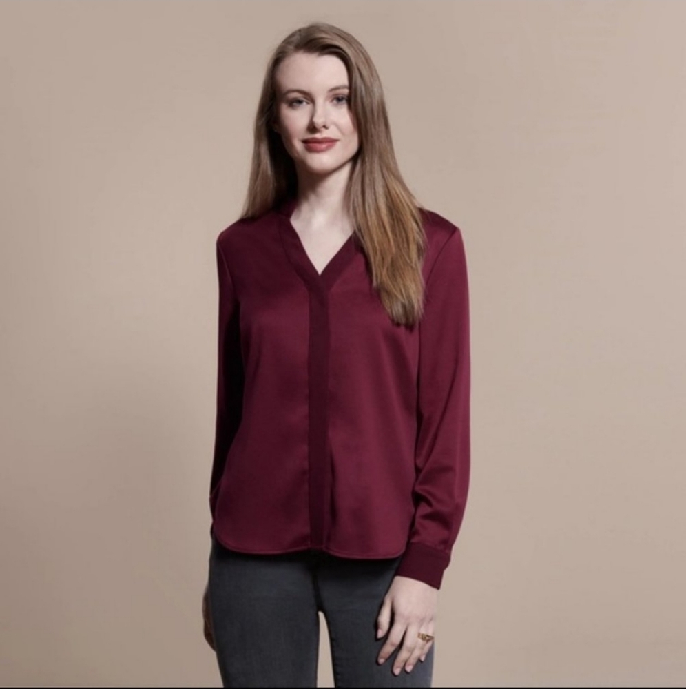 Elizabeth & Clarke unstainable button down